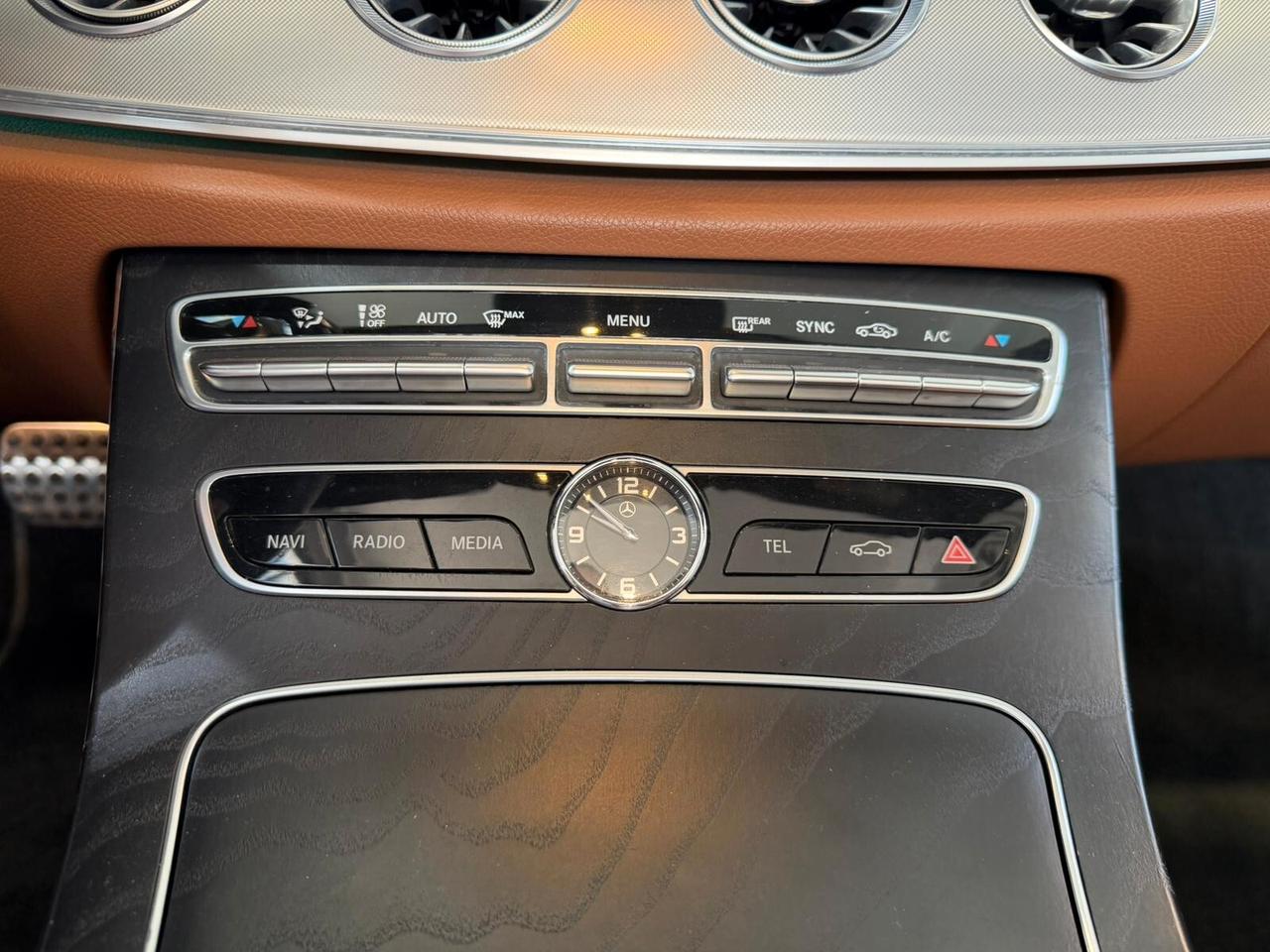 Mercedes-benz E 220 d Auto Cabrio Premium AMG, luci ambient.