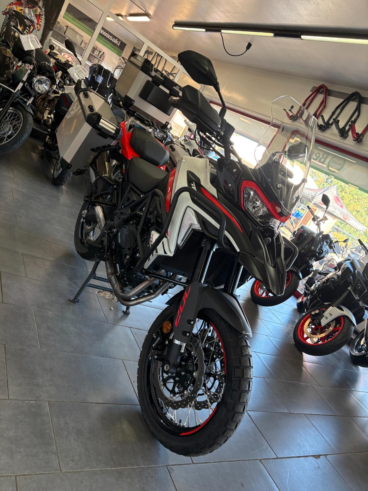 Benelli TRK 702 X