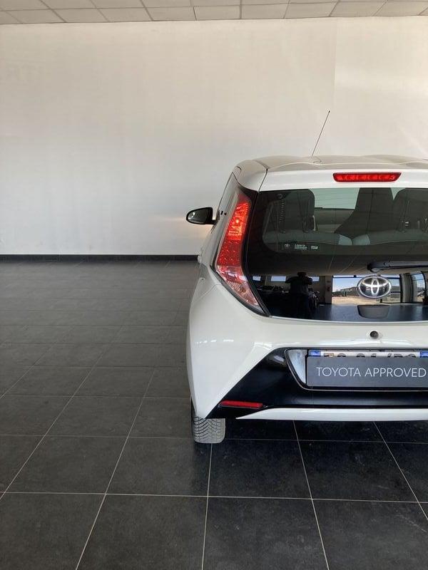 Toyota Aygo 1.0 VVT-i MMT x-play