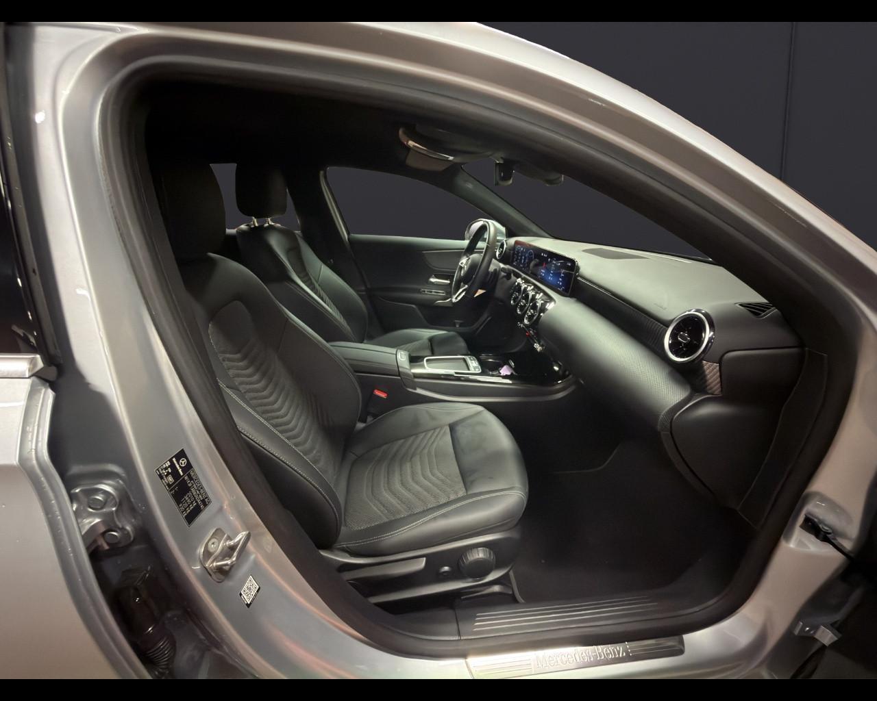 Mercedes-Benz A 180D Automatic Advanced