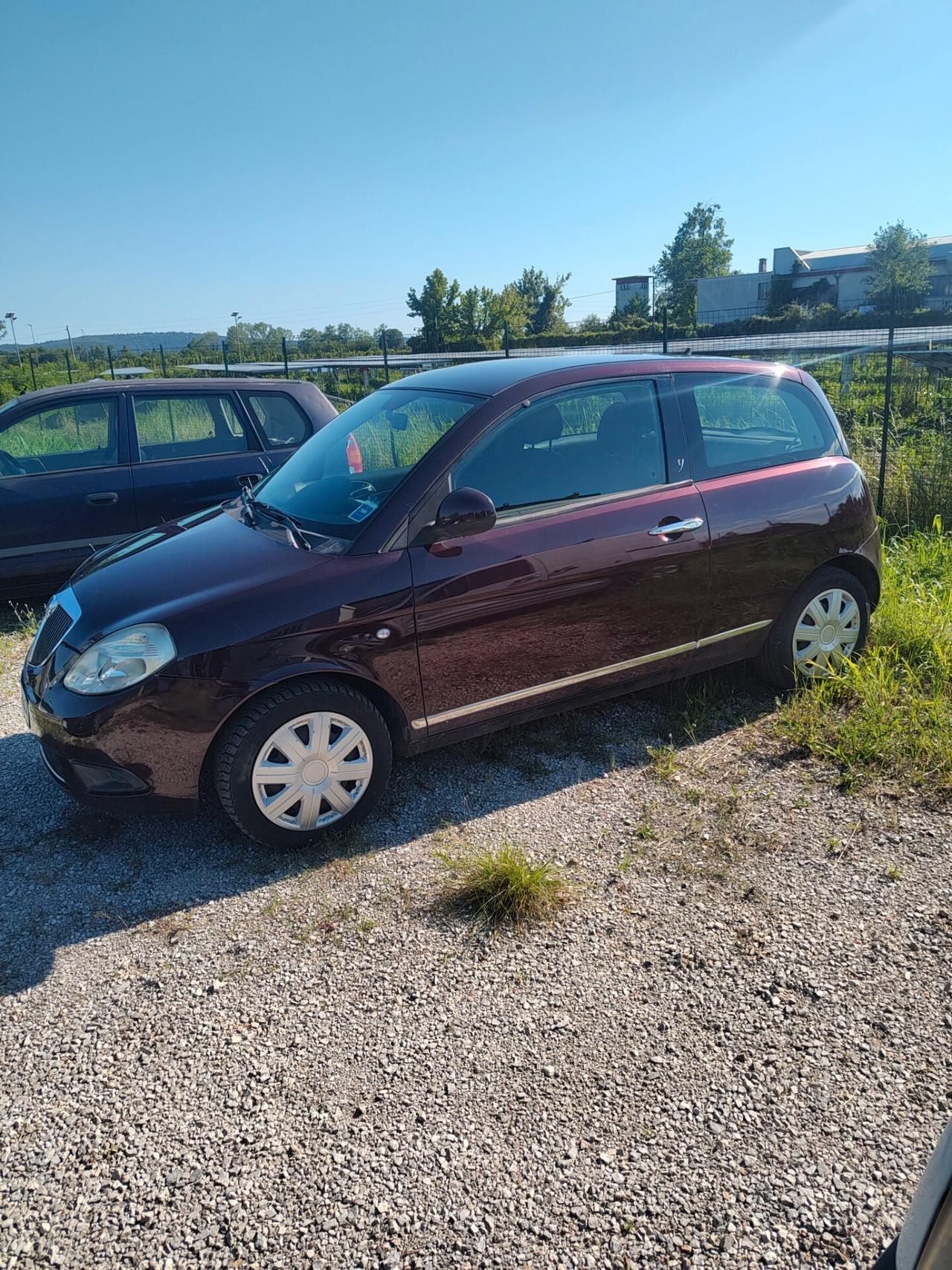 Lancia Ypsilon 1.2 8v Fire 2010 km 136000