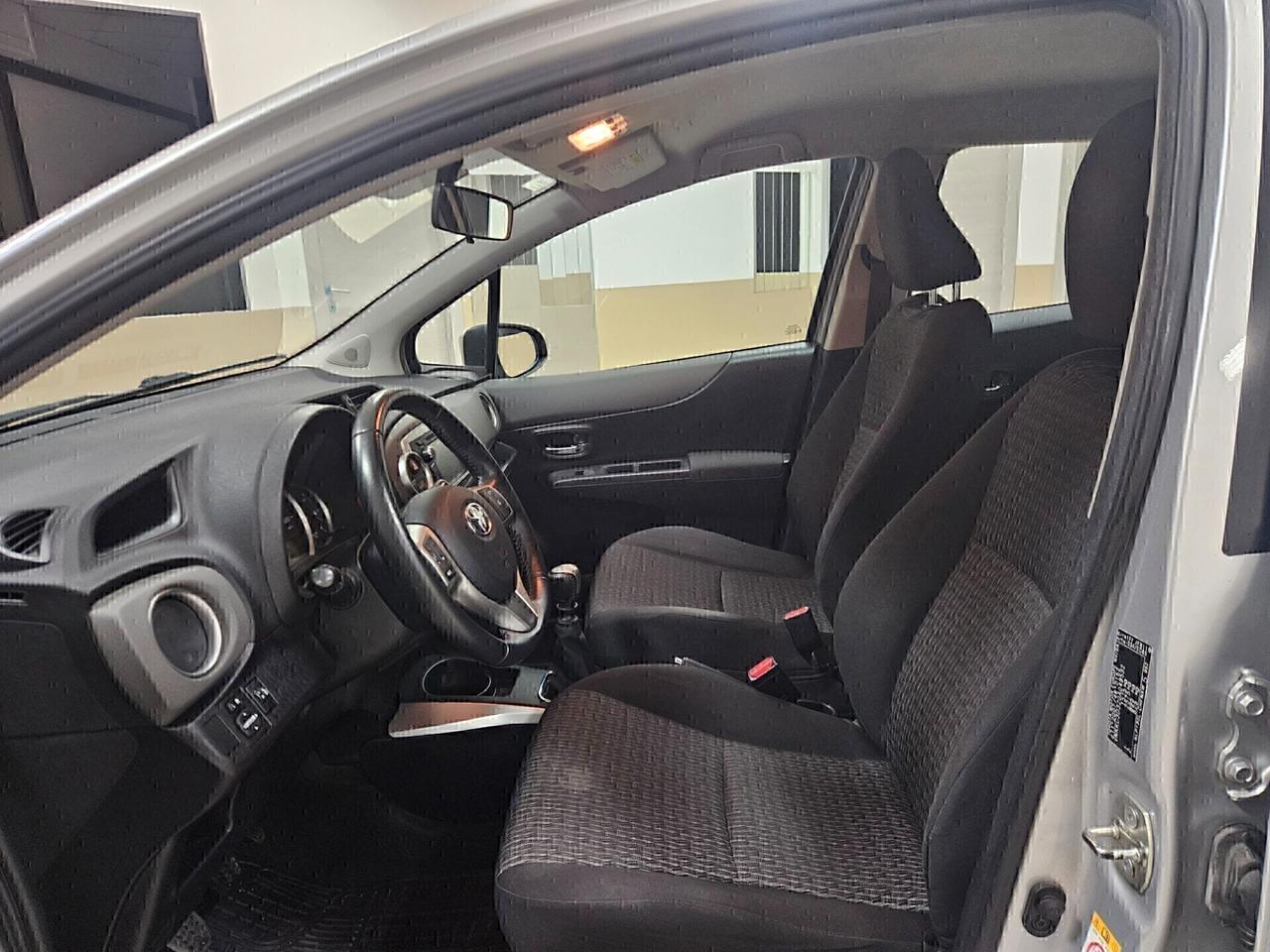 Toyota Yaris 1.4 D-4D 5 porte Lounge