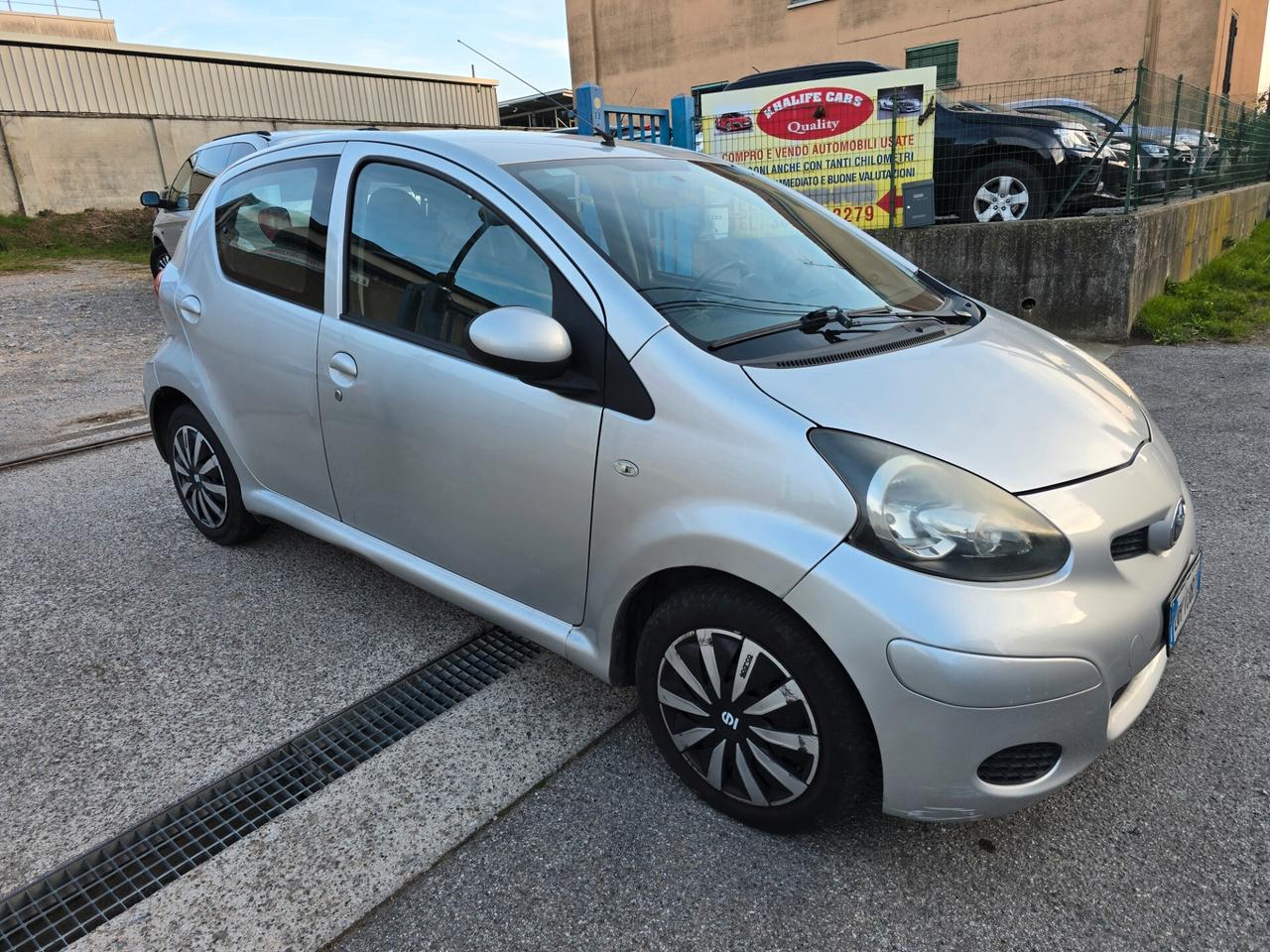 Toyota Aygo 1.0 12V VVT-i 5 porte Sol
