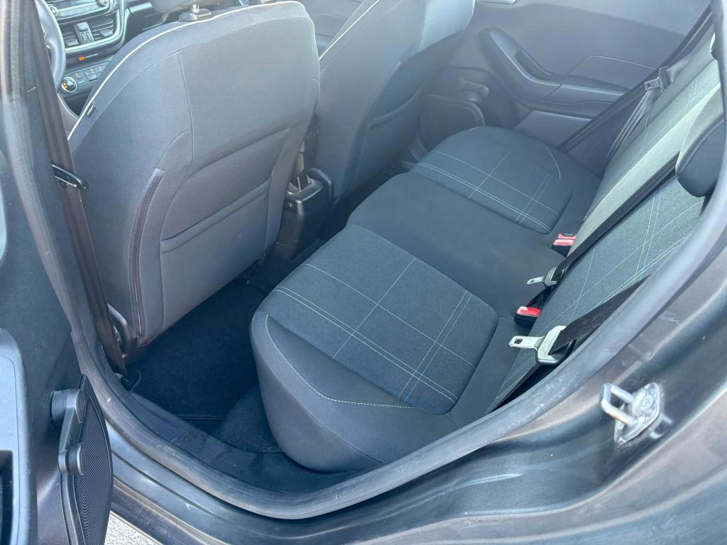 Ford Fiesta 5 Porte 1.1 BENZ 70cv ADATTA NEOPATENTATI