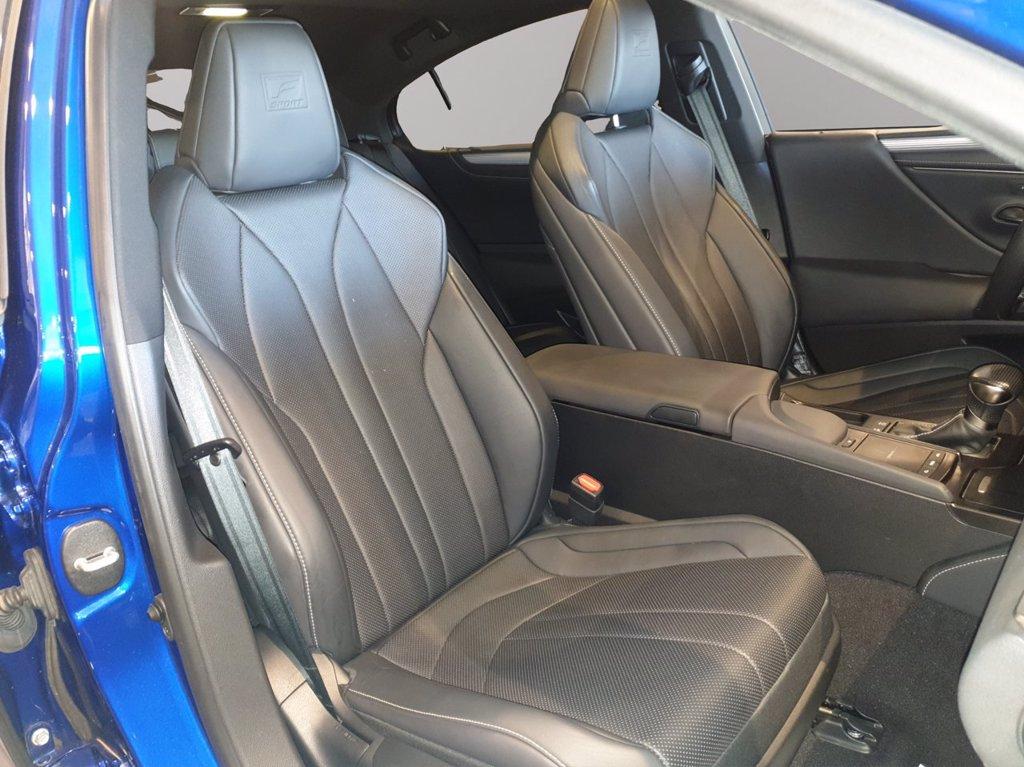 LEXUS Es 300h 2.5 executive cvt del 2020