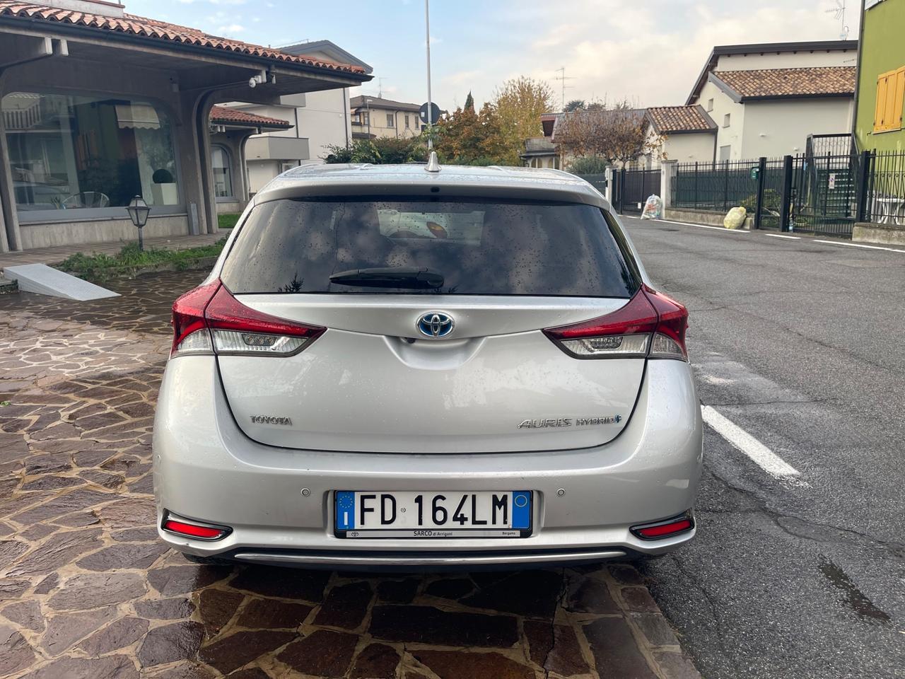Toyota Auris 1.8 Hybrid Lounge
