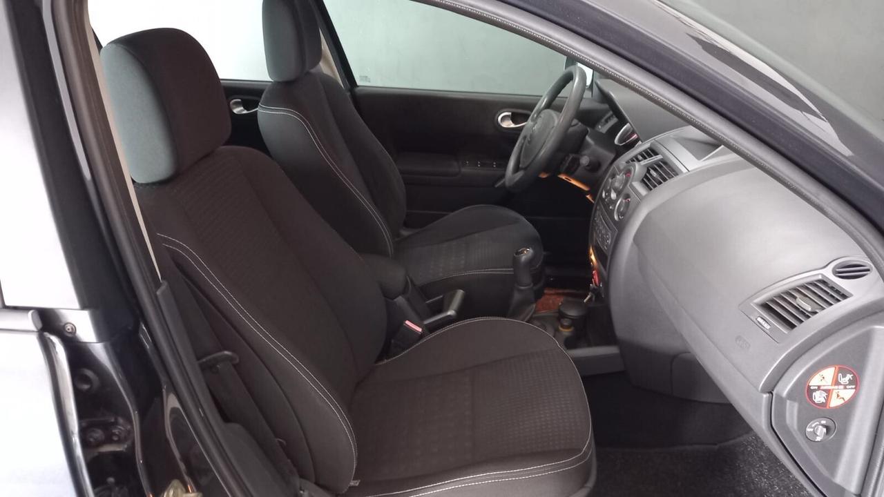 Renault Megane Mégane 1.6 16V Grandtour Luxe Dynamique