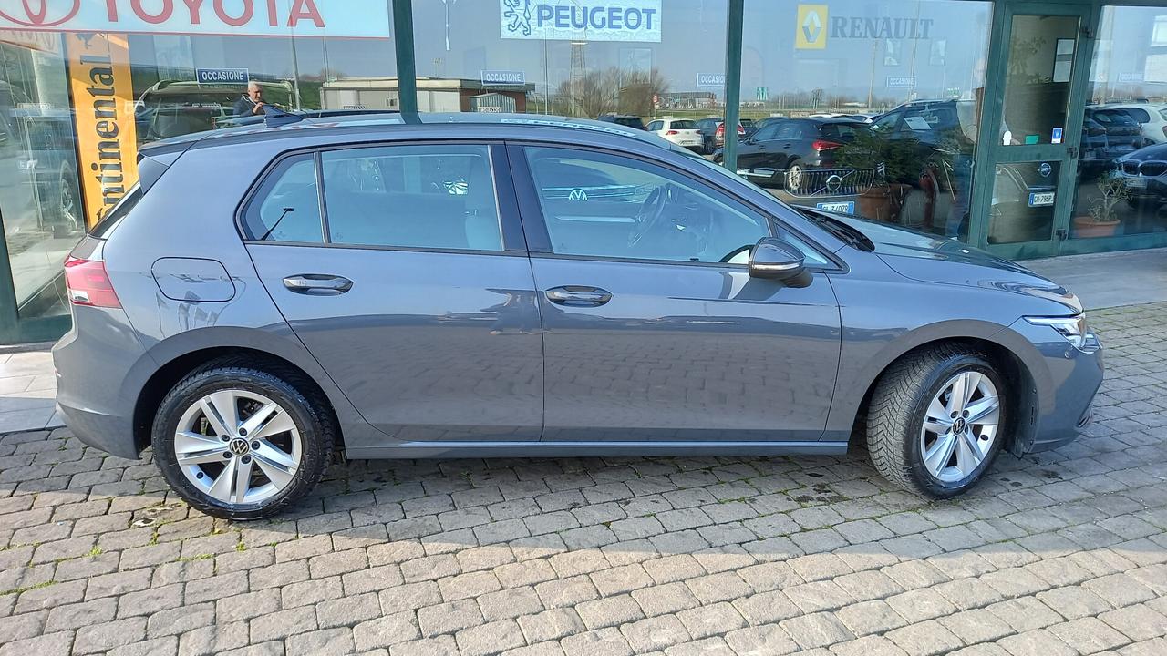 Volkswagen Golf 1.0 eTSI EVO DSG Life