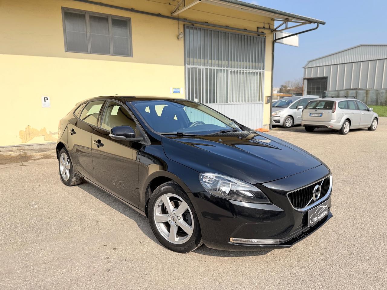 Volvo V40 D2 R-design euro6 2.0d 120cv
