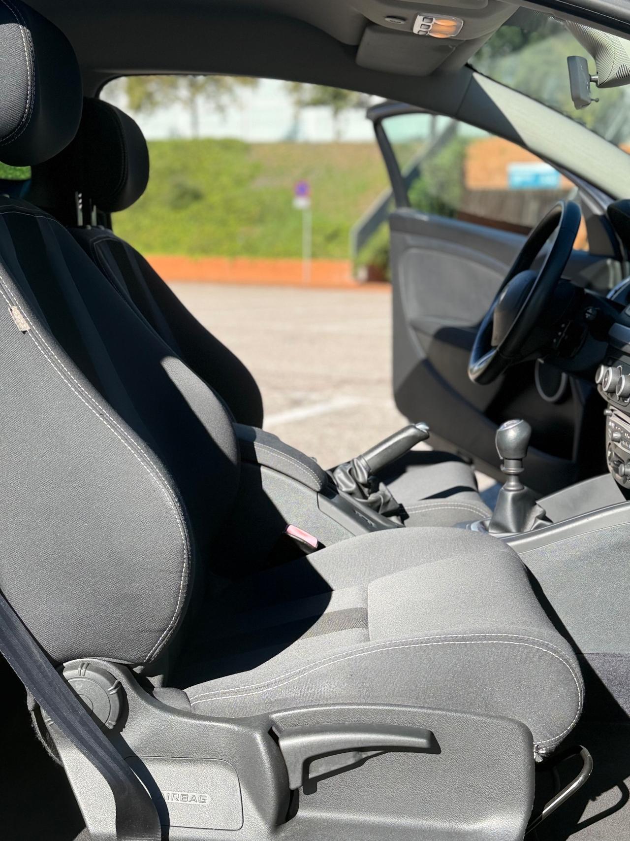Renault Megane Mégane Coupé OK NEOPATENTATI