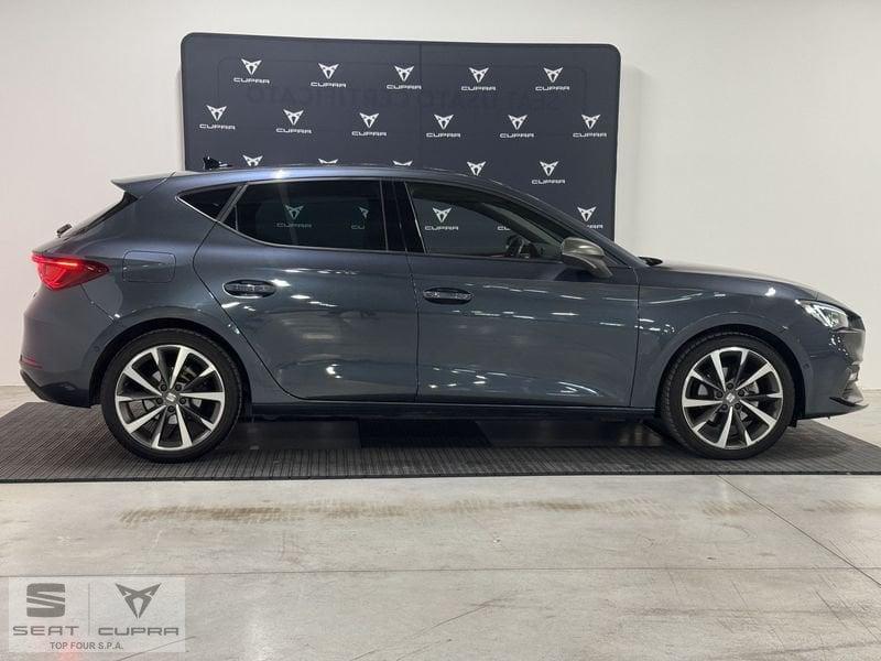 SEAT Leon Leon 1.5 eTSI 150 CV DSG FR