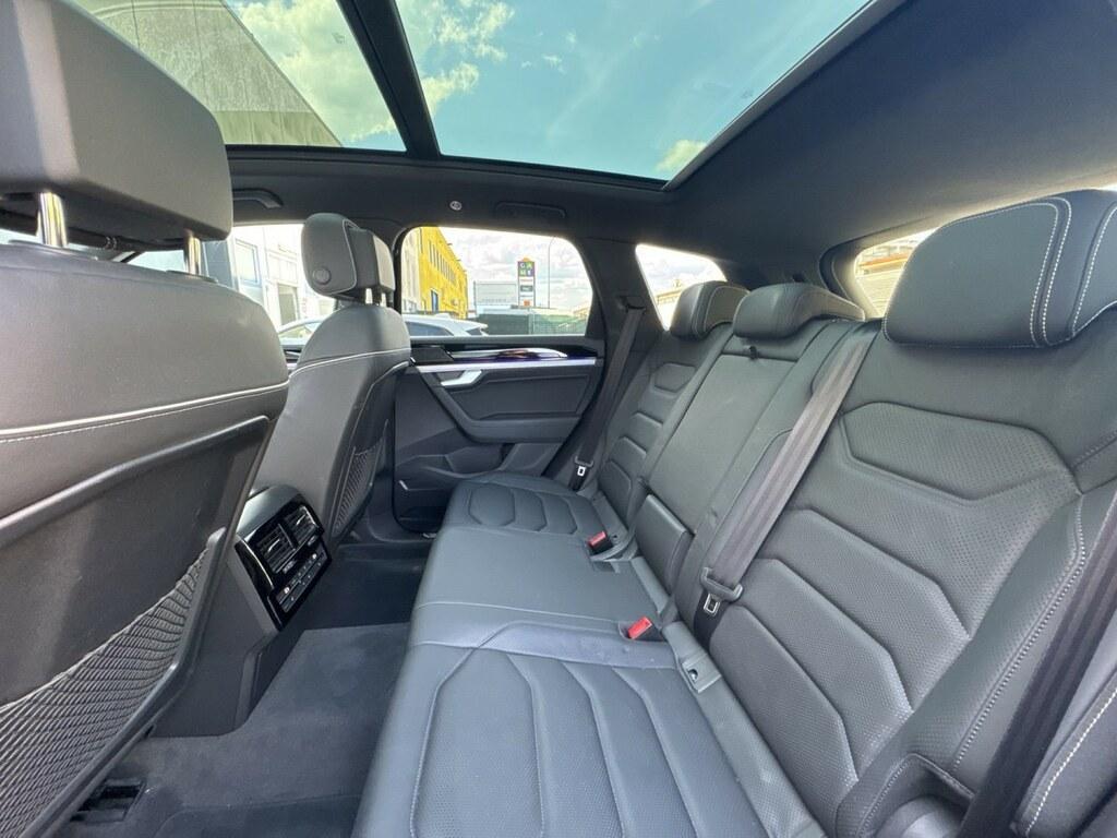Volkswagen Touareg 3.0 TDI SCR Black Style 4Motion Tiptronic
