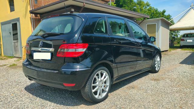 MERCEDES-BENZ B 180 BlueEFFICIENCY Premium 1.7 116 CV GPL