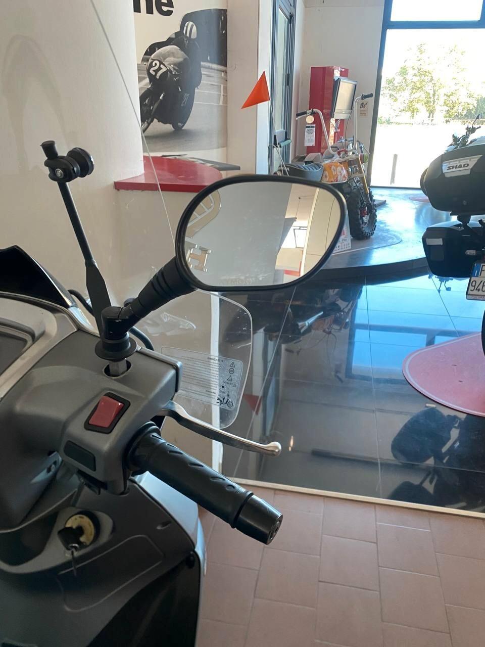 Kymco People GT300i gt