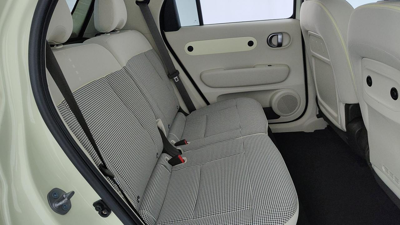 HYUNDAI Inster 49kWh XClass Tech Pack