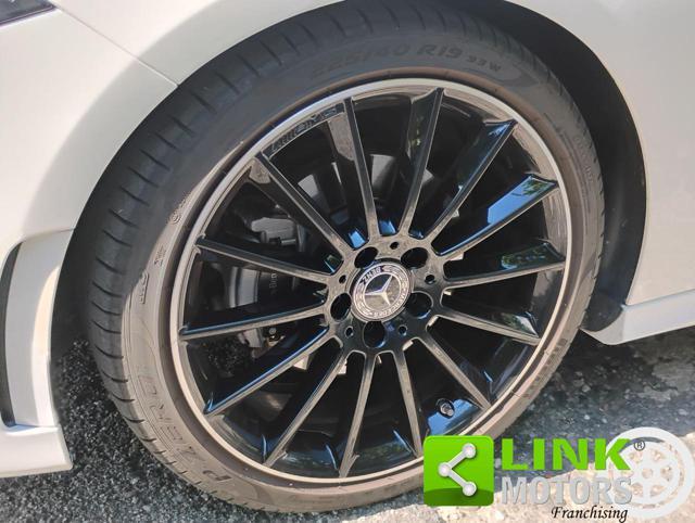 MERCEDES-BENZ A 200 Premium