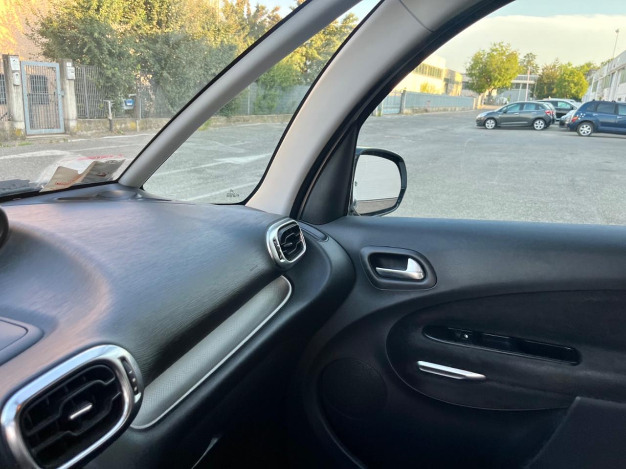 Citroen C3 Picasso 1.4benz 2013 137.000km perfetta