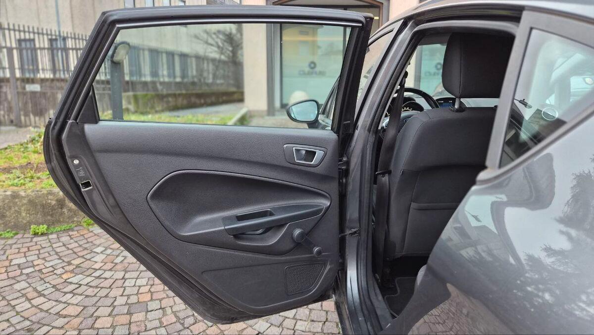 Ford Fiesta 1.5 tdci Business 75cv 5p