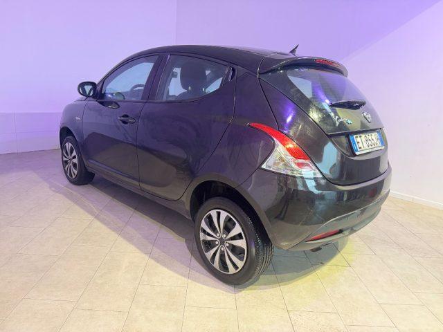 LANCIA Ypsilon 0.9 TwinAir 85 CV 5 porte Metano Ecochic Elefantin