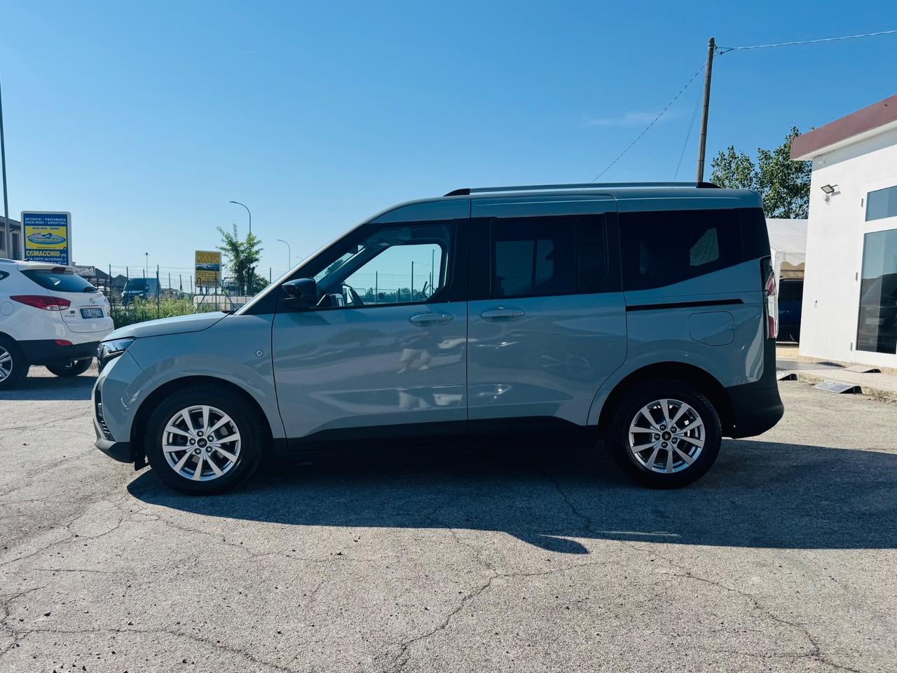 Ford Tourneo Courier 1.0 EcoBoost Active