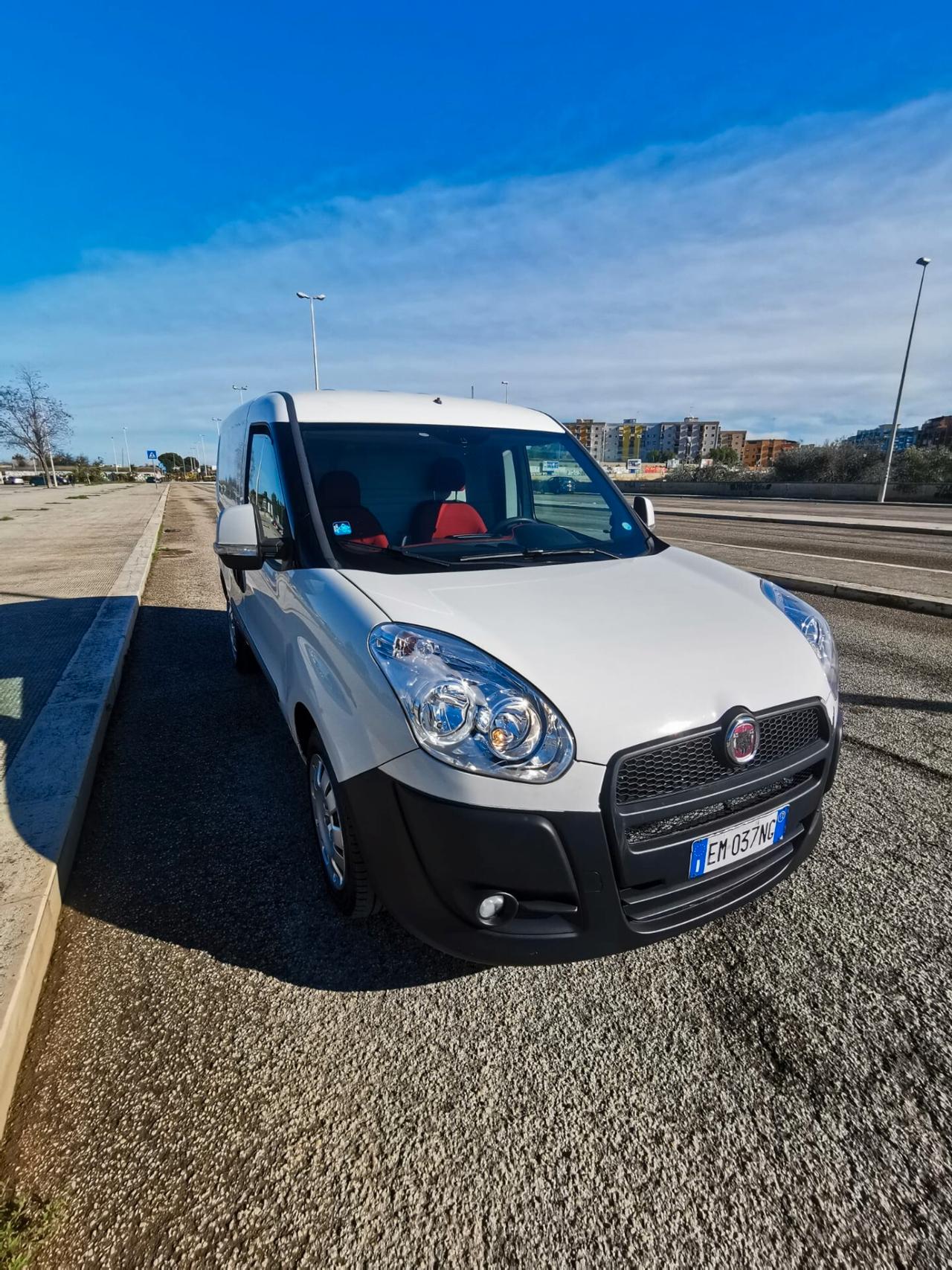 Fiat Doblo 1.4 T-Jet Natural Power PC-TN Cargo Lamierato SX