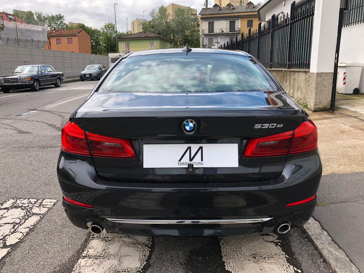 BMW 530 e Luxury - AUT/NAVI/CAMERA/PDC/CERCHI18