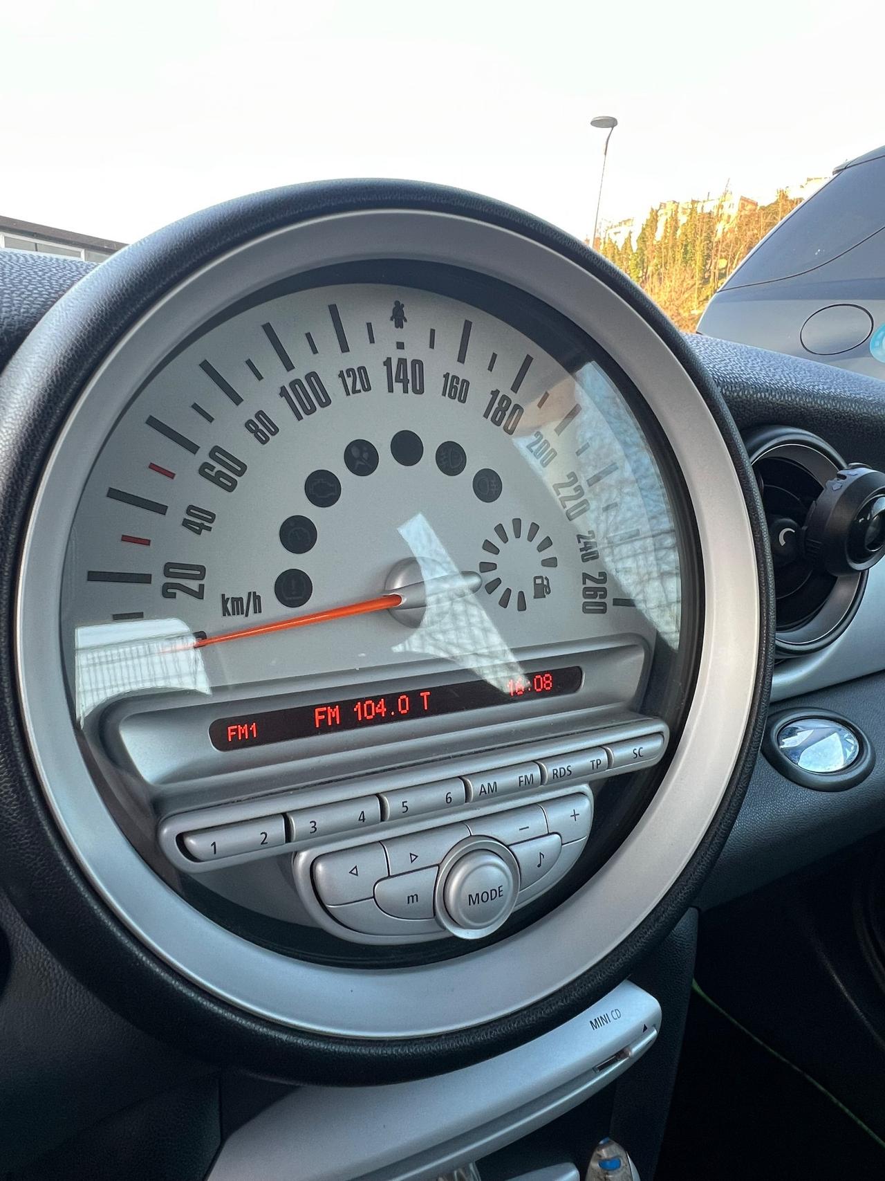 Mini 1.4 16V One neopatentati