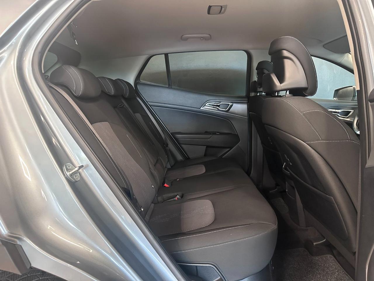 Kia Sportage 1.6 tgdi hev Style auto