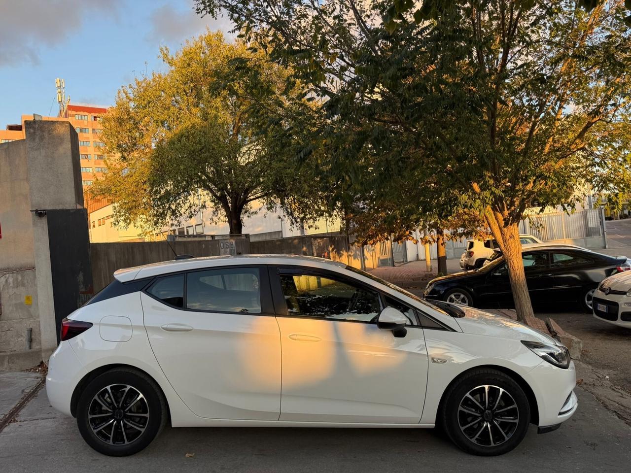 Opel Astra 1.6 CDTi 110CV