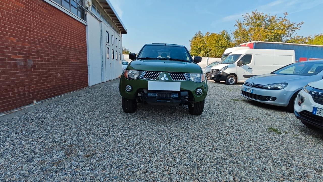 Mitsubishi L200 2.5 DI-D/136CV Club Cab Intense