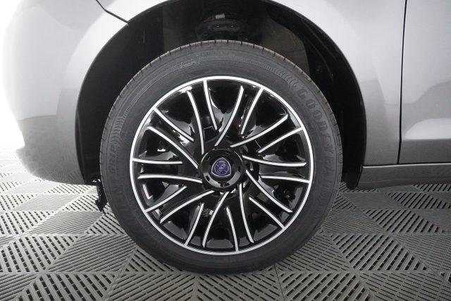 LANCIA Ypsilon Ypsilon 1.0 FireFly 5 porte S&S Hybrid Silver