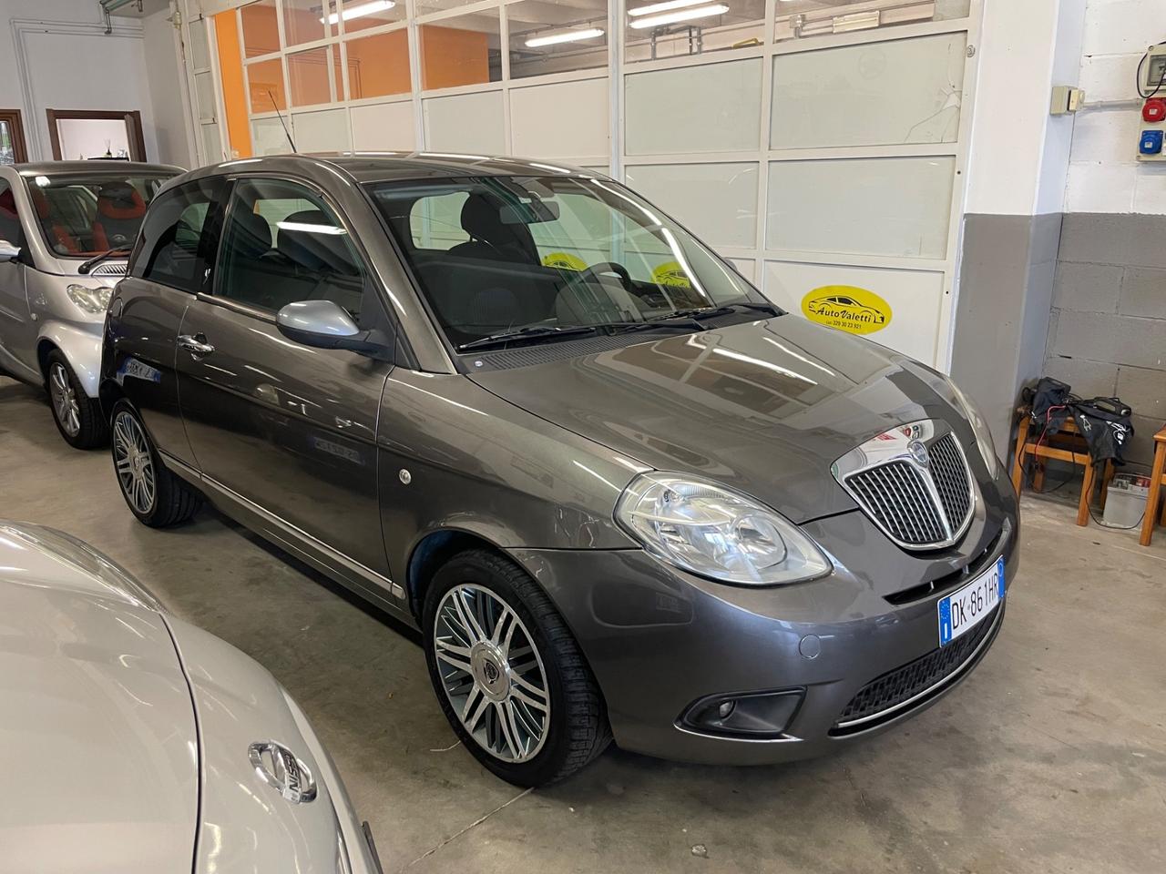 Lancia Ypsilon 1.2 Argento