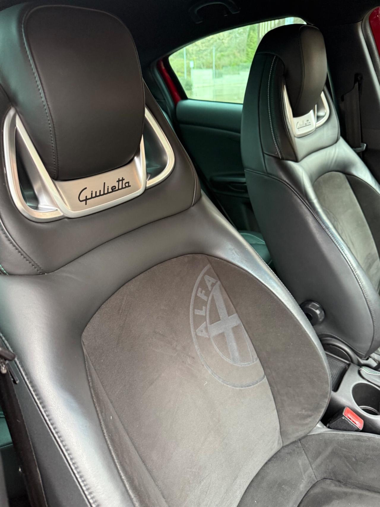 Alfa Romeo Giulietta 1750 Turbo TCT Quadrifoglio Verde Lounge Edition serie limitata N 239