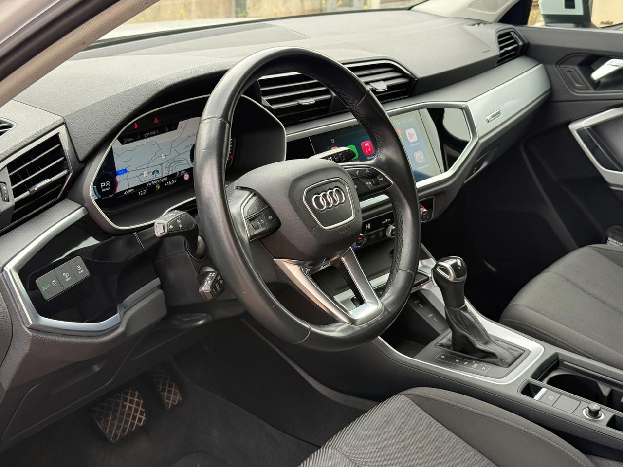 Audi Q3 35 TDI S tronic Business Advanced Matrix