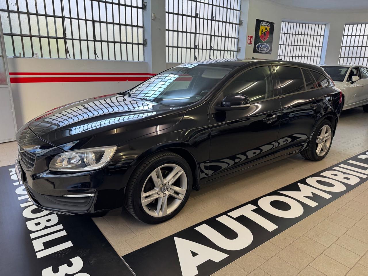 Volvo V60 D2 Geartronic Momentum