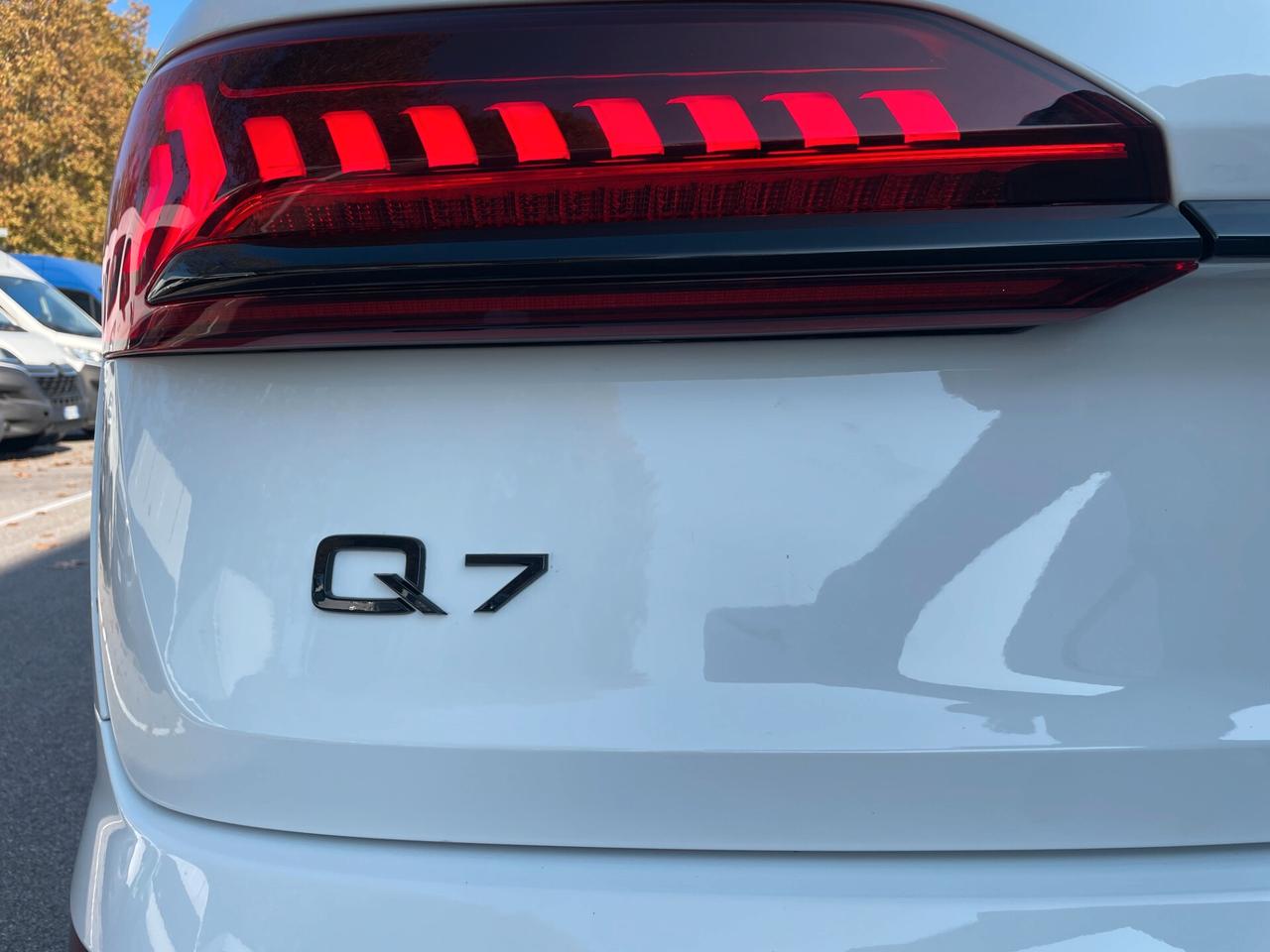 Audi Q7 55 TFSI quattro tiptronic Business