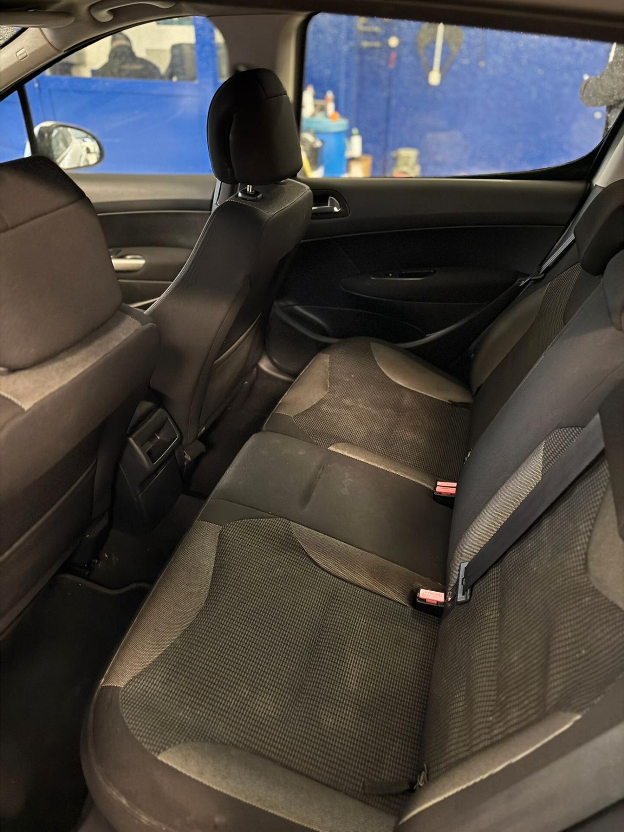 Peugeot 308 1.6 VTi 120CV 5p. Premium