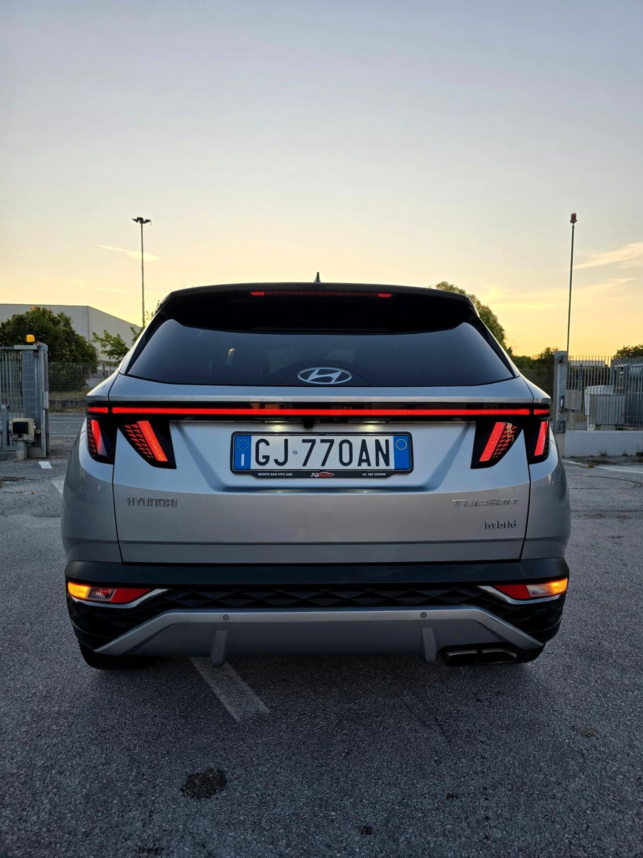 Hyundai Tucson 1.6 hev Xline 2wd auto