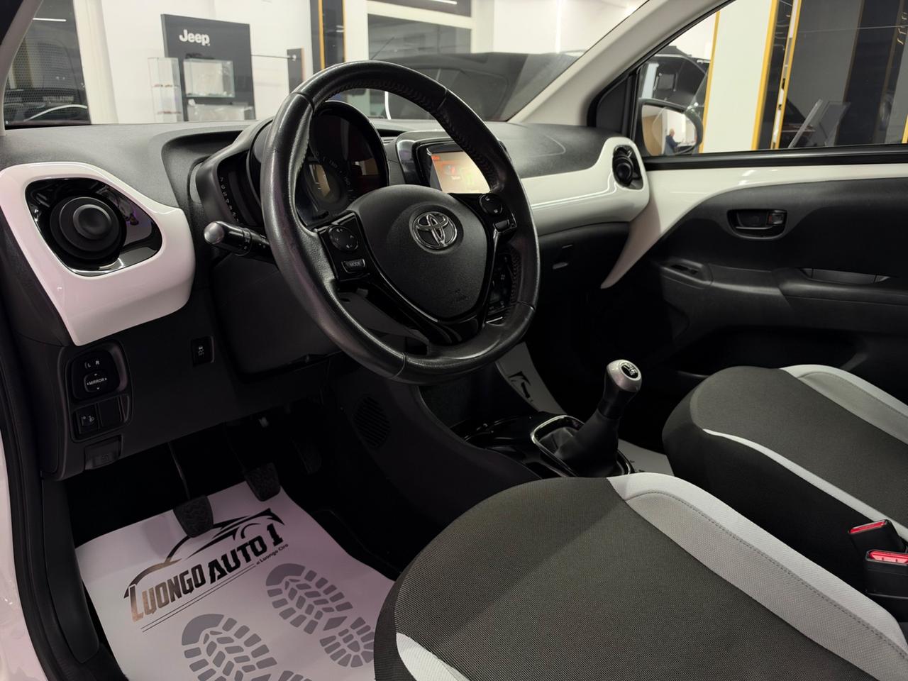 Toyota Aygo 1.0 69CV x-clusiv Full Opt Car-Play