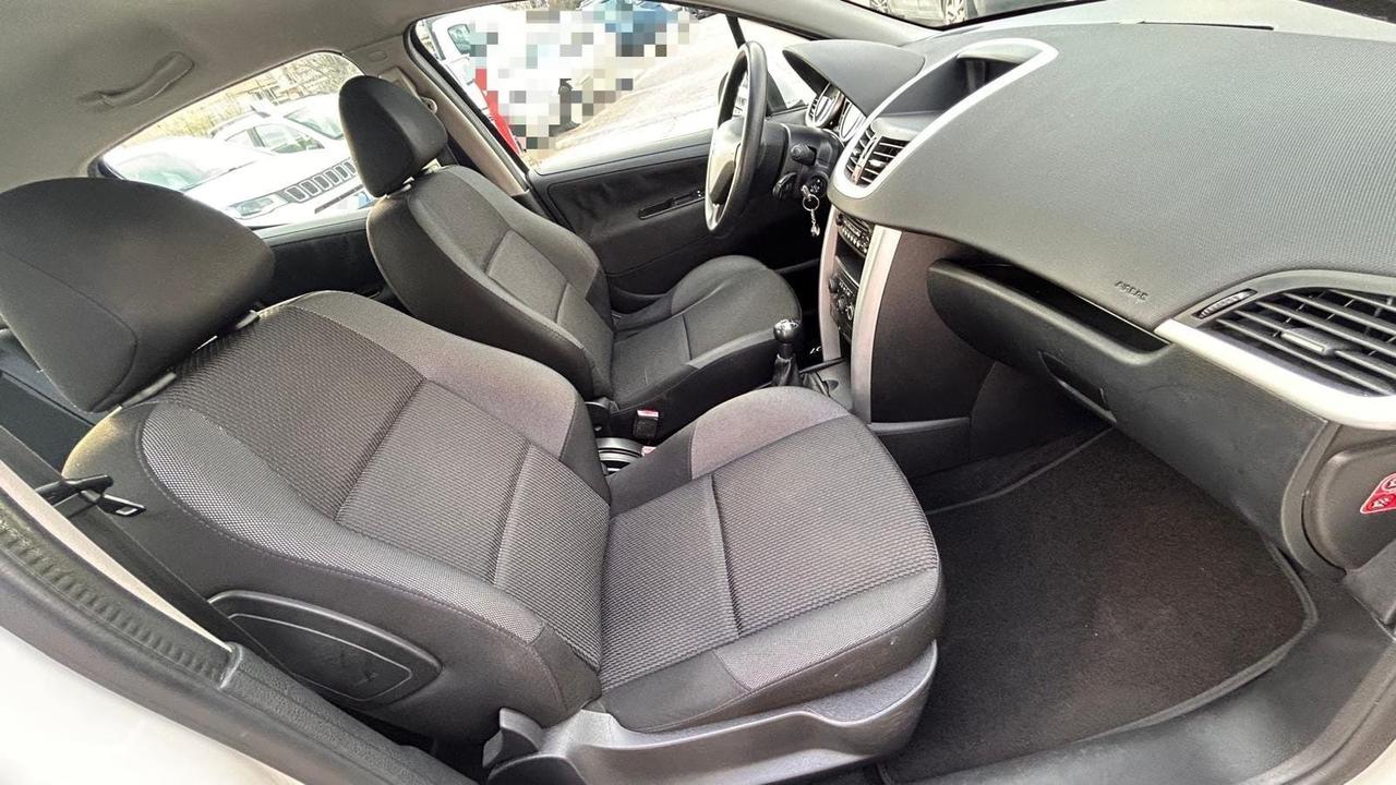 Peugeot 207 1.4 HDi 69cv