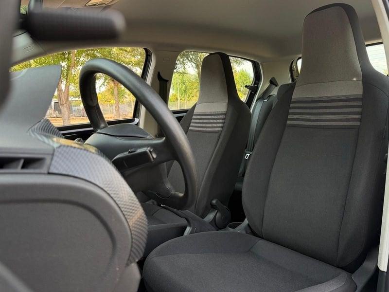 Volkswagen up! up! 5p 1.0 evo up! 65cv + GPL