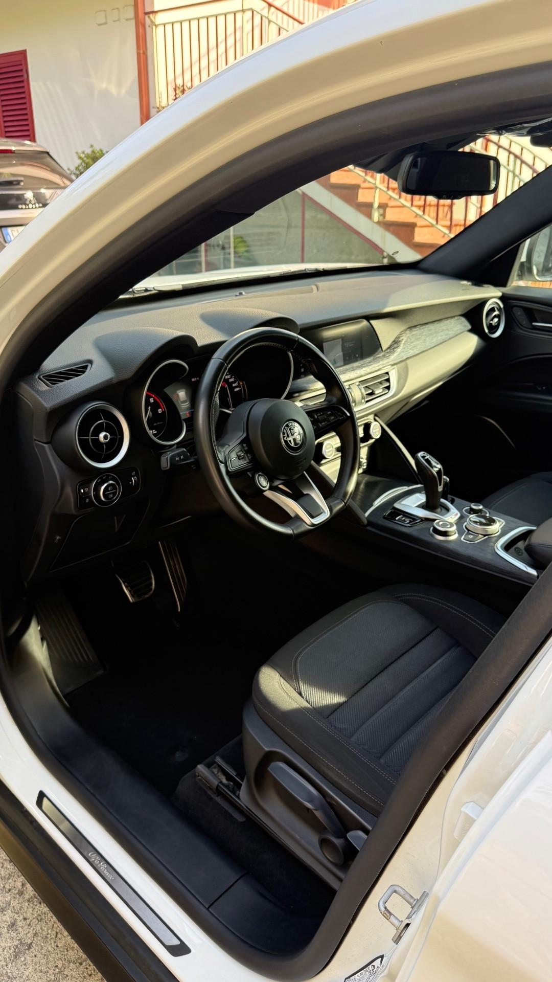 Alfa Romeo Stelvio 2.2 Turbodiesel 190 CV AT8 Q4 Super Business