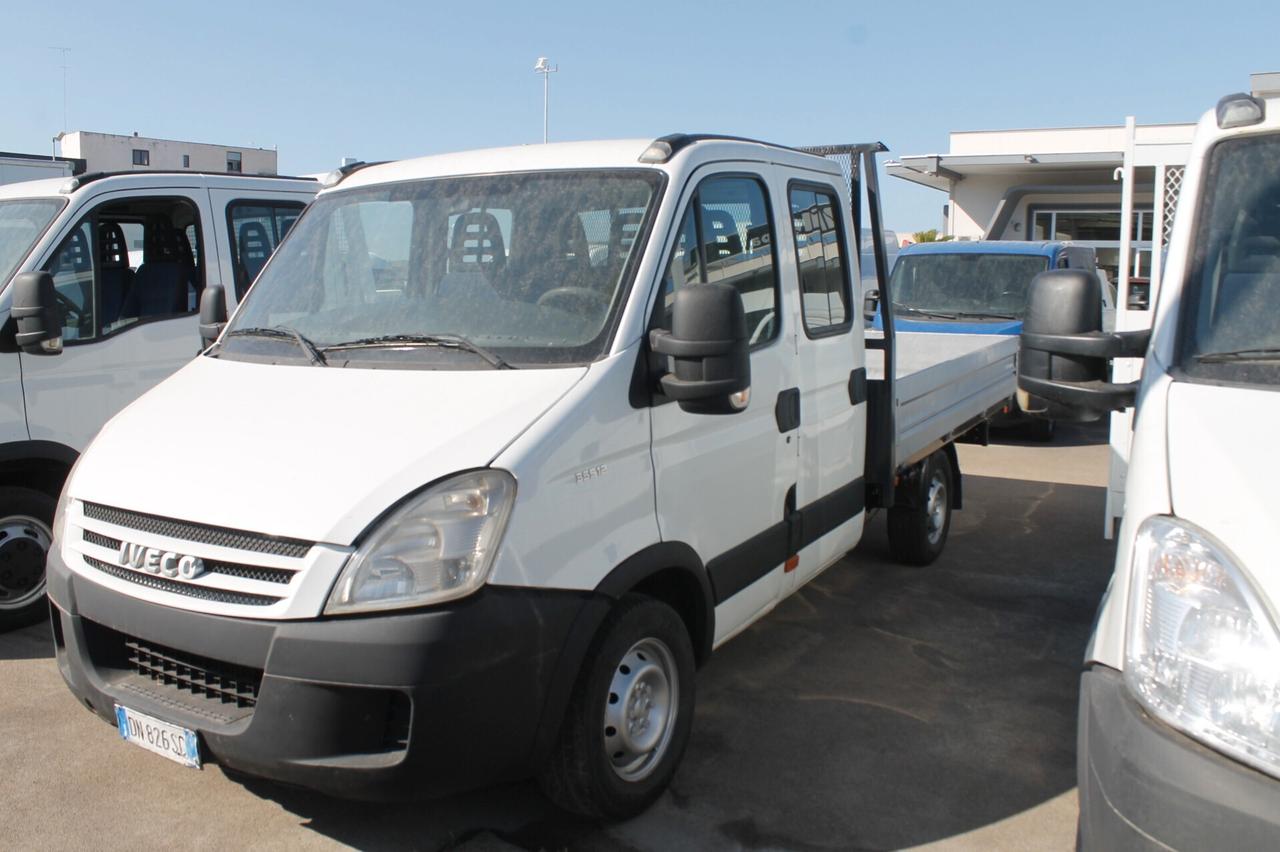 IVECO DAILY 35C10 35C12 DOPPIA CABINA 7 POSTI AMPIA DISPONIBILITA'.