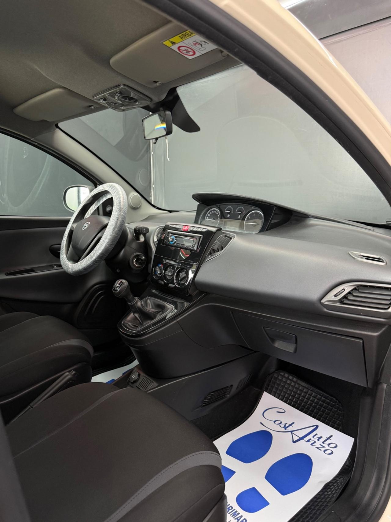 Lancia Ypsilon 1.3 MJT 95 CV Platinum 2016