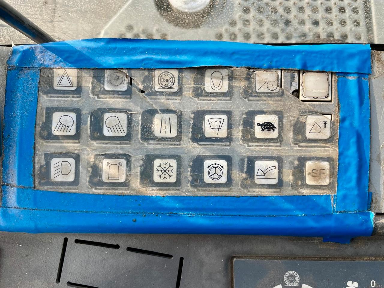 PALA GOMMATA LIEBHERR L 554 -