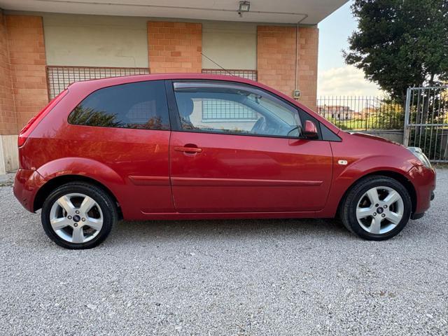 FORD Fiesta 1.2 16V 3p. Titanium