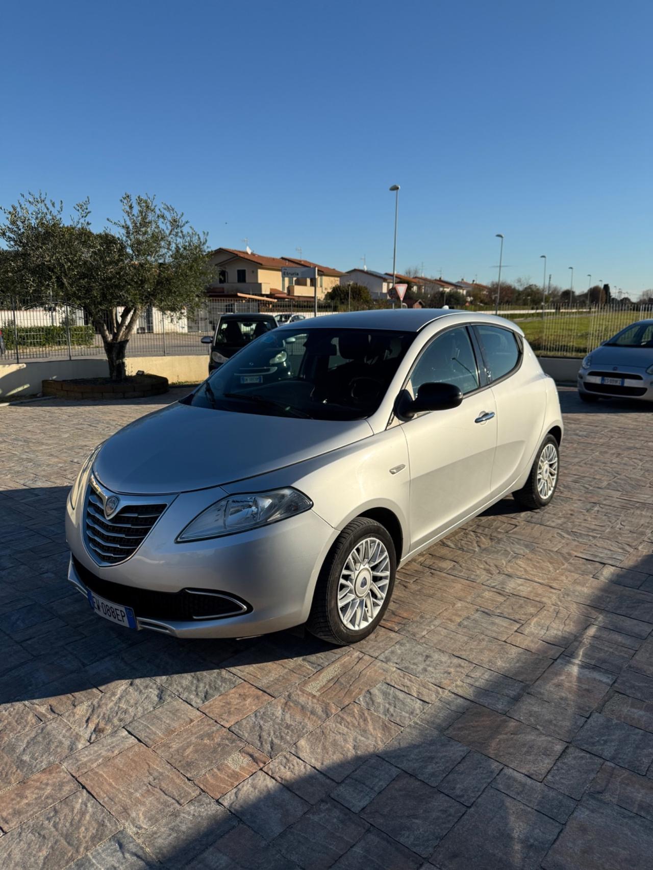 Lancia Ypsilon 1.2 Ok neopatentati