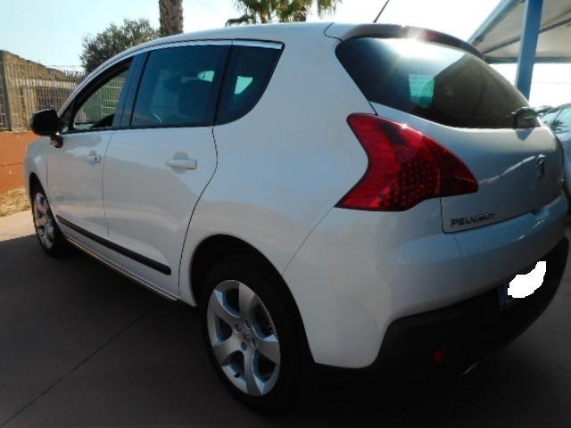 Peugeot 3008 1.6 HDi 115CV Allure AUTOMATIK
