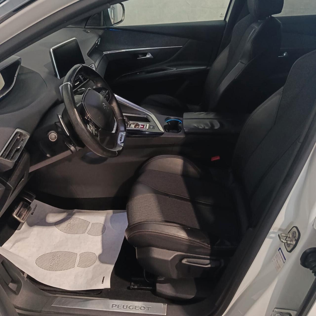 Peugeot 3008 1.2 BENZINA AUTOMATICA GT LINE