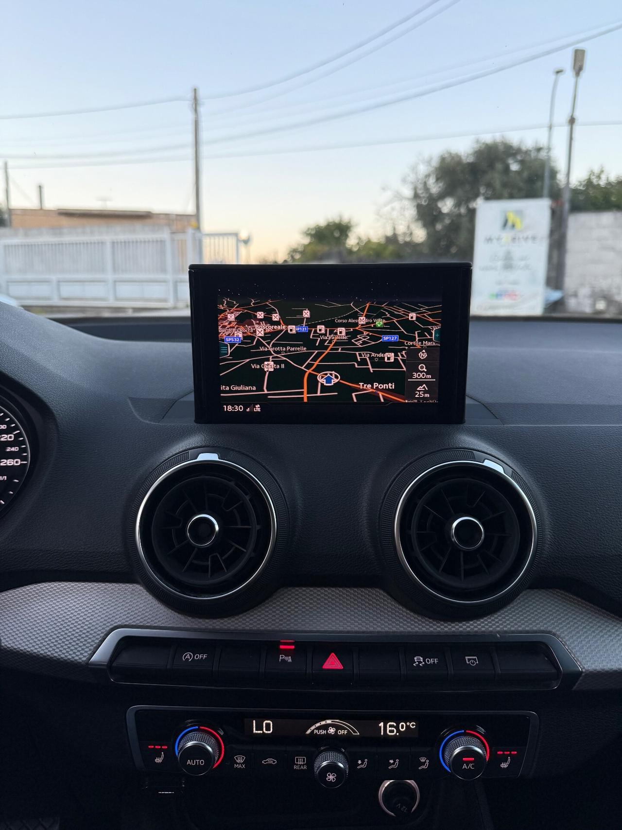 Audi Q2 30 TDI S tronic Business Design